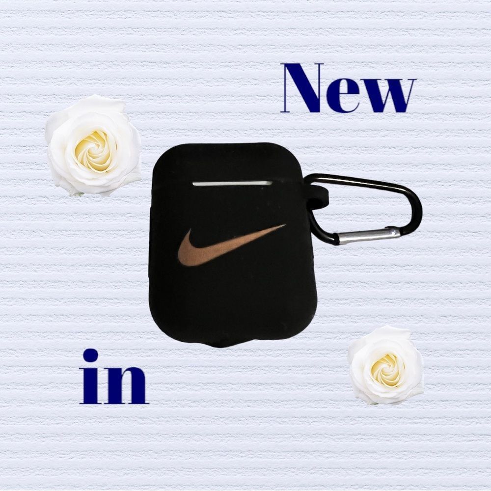 Brand New Nike AirPods 1 & 2  Black Gold Excellent Condition